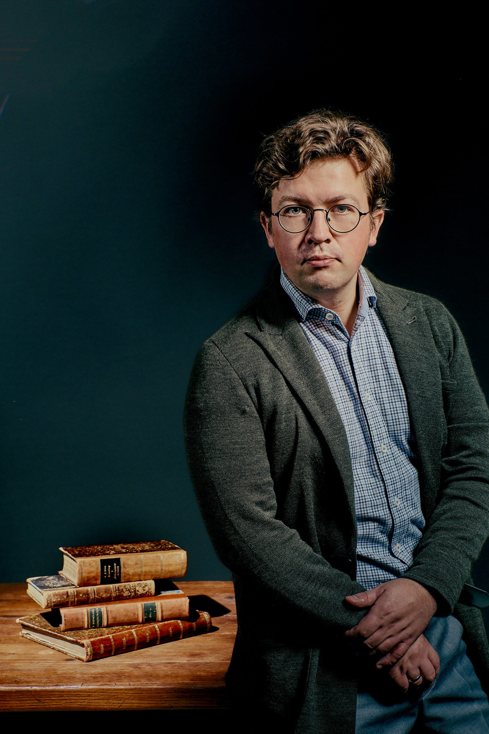 Redaktionelt portræt af forfatteren Jens W.